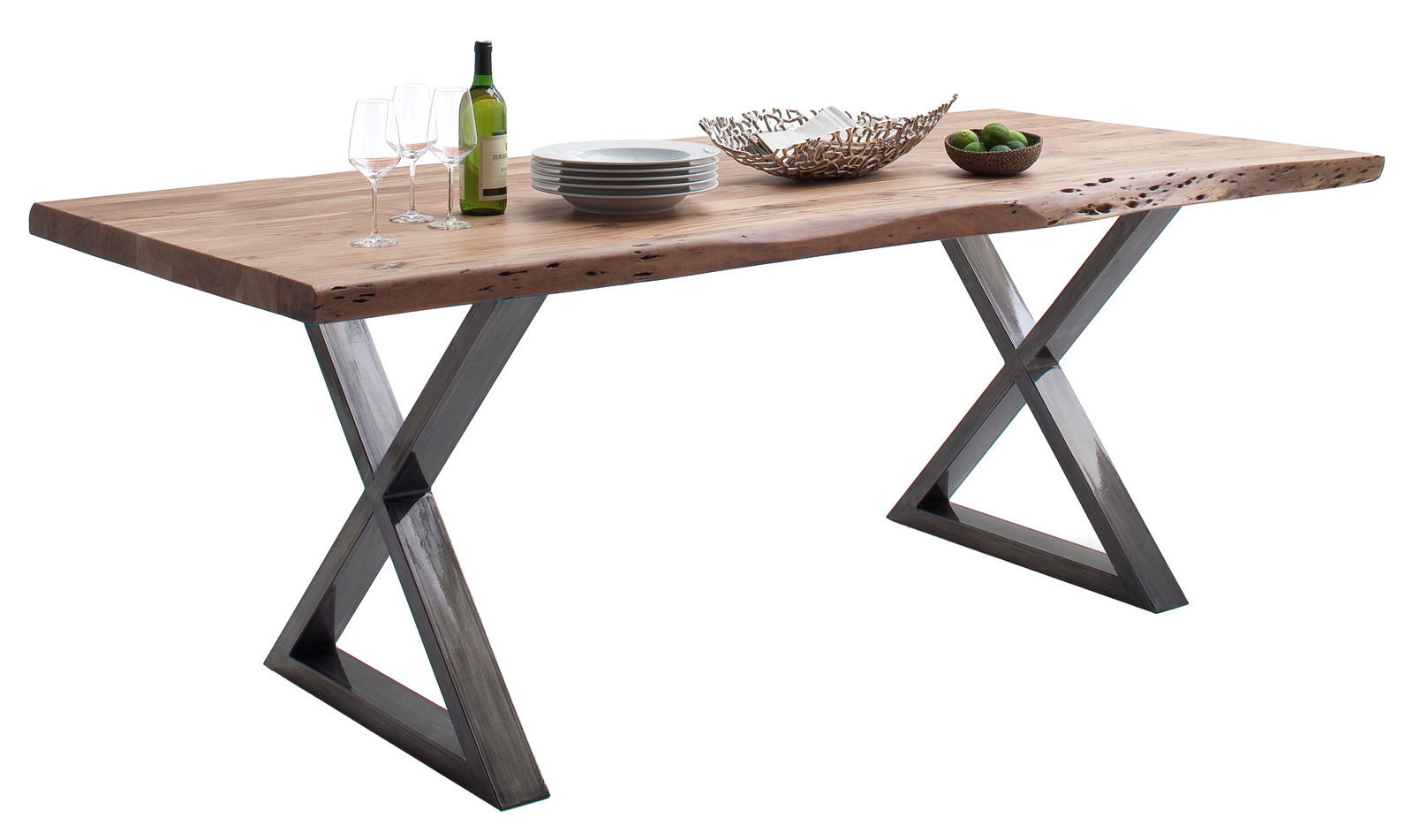 Moderner Esstisch mit massiver Holzplatte und X-förmigen Metallbeinen, seitliche Perspektive