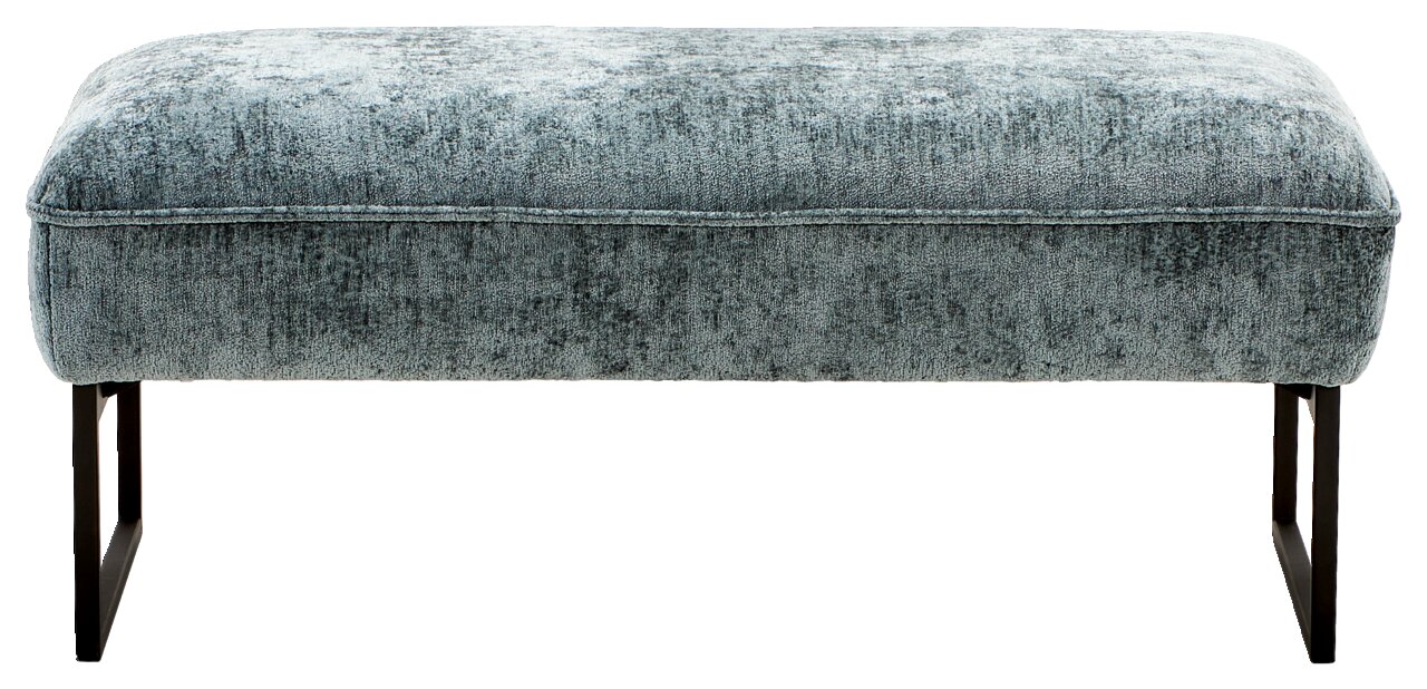 Grauer Hocker mit gepolsterter Sitzfläche und schwarzen Metallbeinen, seitliche Perspektive