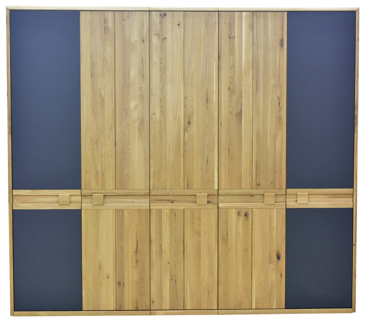 5-türiger Drehtürenschrank aus Holz mit dunklen Akzenten, Frontalansicht