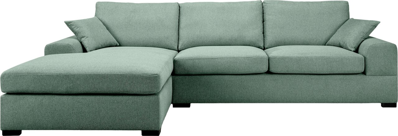 Grünes Stoff-Ecksofa mit linker Ottomane/Longchair, drei Sitzkissen und zwei Zierkissen, Frontansicht leicht von oben