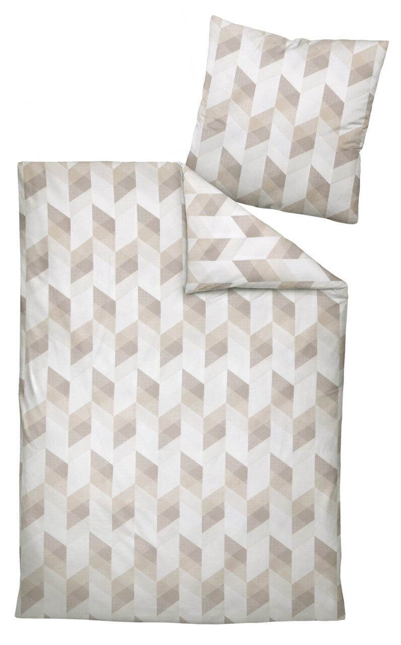 Bettwäsche-Set mit geometrischem Muster in Beige- und Weißtönen, bestehend aus einem Kissenbezug und einem Deckenbezug, aus der Vogelperspektive fotografiert.