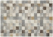 Frisé-Teppich mit einem modernen, karierten Muster in verschiedenen Beige-, Grau- und Brauntönen, aus der Vogelperspektive betrachtet.
