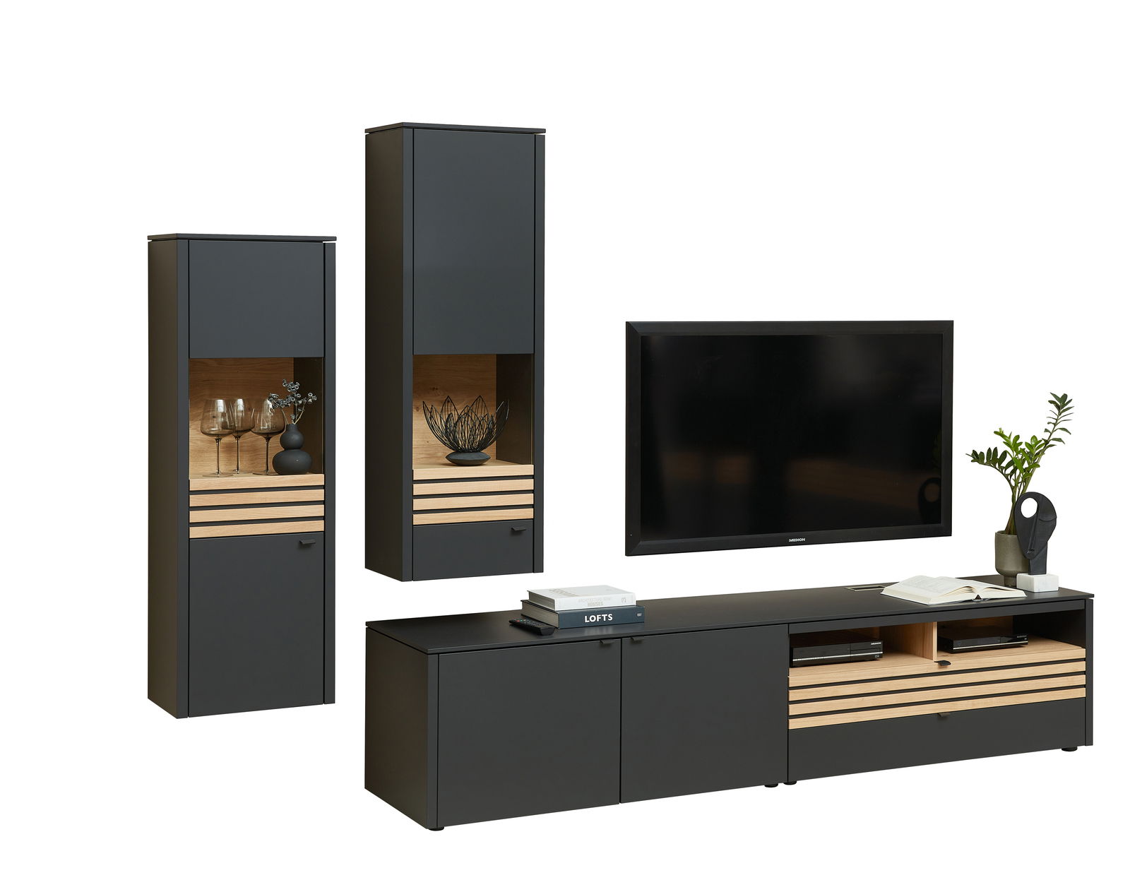 Moderne Wandkombination in schwarzem Design mit zwei hohen Schränken und einem TV-Board, frontal betrachtet.