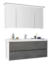 Moderne Badkombination bestehend aus einem dreiteiligen Spiegelschrank und einem Waschtisch mit zwei Schubladen in Betonoptik, frontal abgebildet.