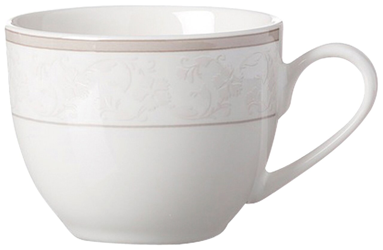 Weiße Espressotasse Isabella 90ml mit elegantem Reliefmuster, seitliche Perspektive