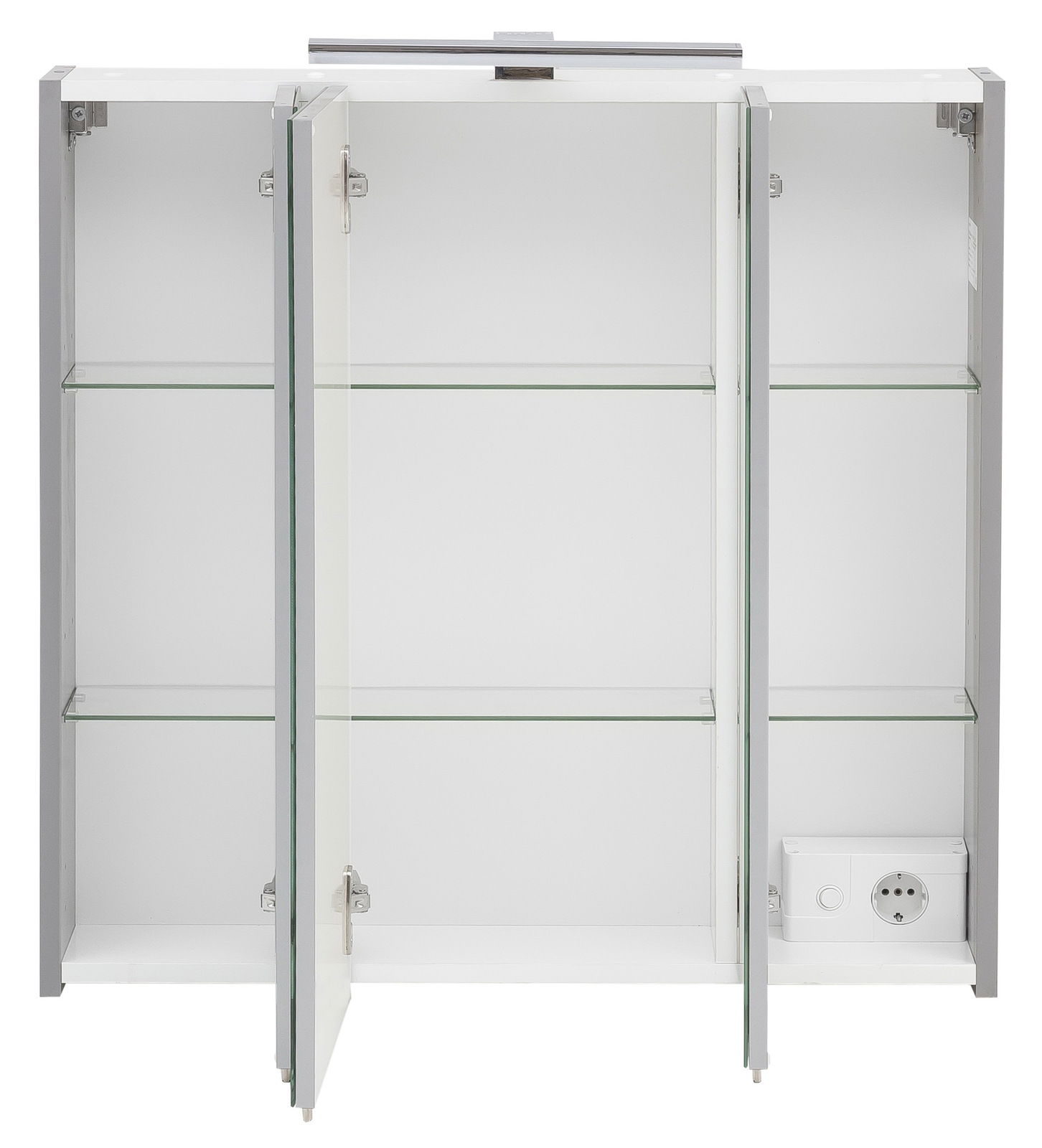 Spiegelschrank mit drei Türen, geöffnet, mit Glasregalen und integrierter Steckdose, Frontalansicht