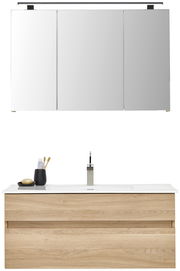 Moderner Badblock mit Spiegelschrank und Waschbeckenunterschrank in Holzoptik, frontal betrachtet.