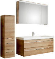 Moderne badkamermeubelcombinatie in houtlook met spiegelkast, wastafelonderkast en hoge zijkast, vooraanzicht.