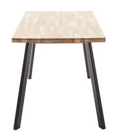 Esstisch mit Holzplatte und schwarzen Metallbeinen, Frontalansicht