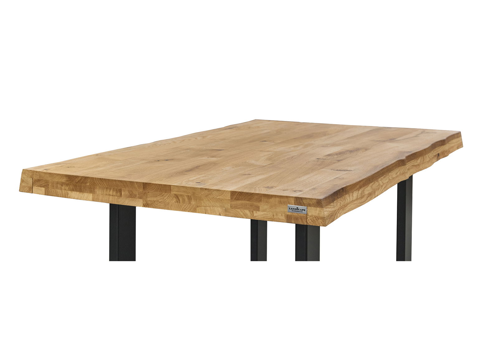 Bartisch aus Holz mit natürlicher Kante und schwarzen Metallbeinen, seitliche Perspektive