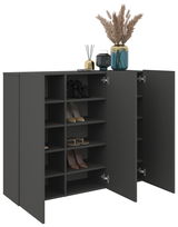 Moderner Hängeschuhschrank in dunklem Grau mit offenen und geschlossenen Fächern, dekoriert mit einer Vase und Duftstäbchen, seitliche Perspektive.