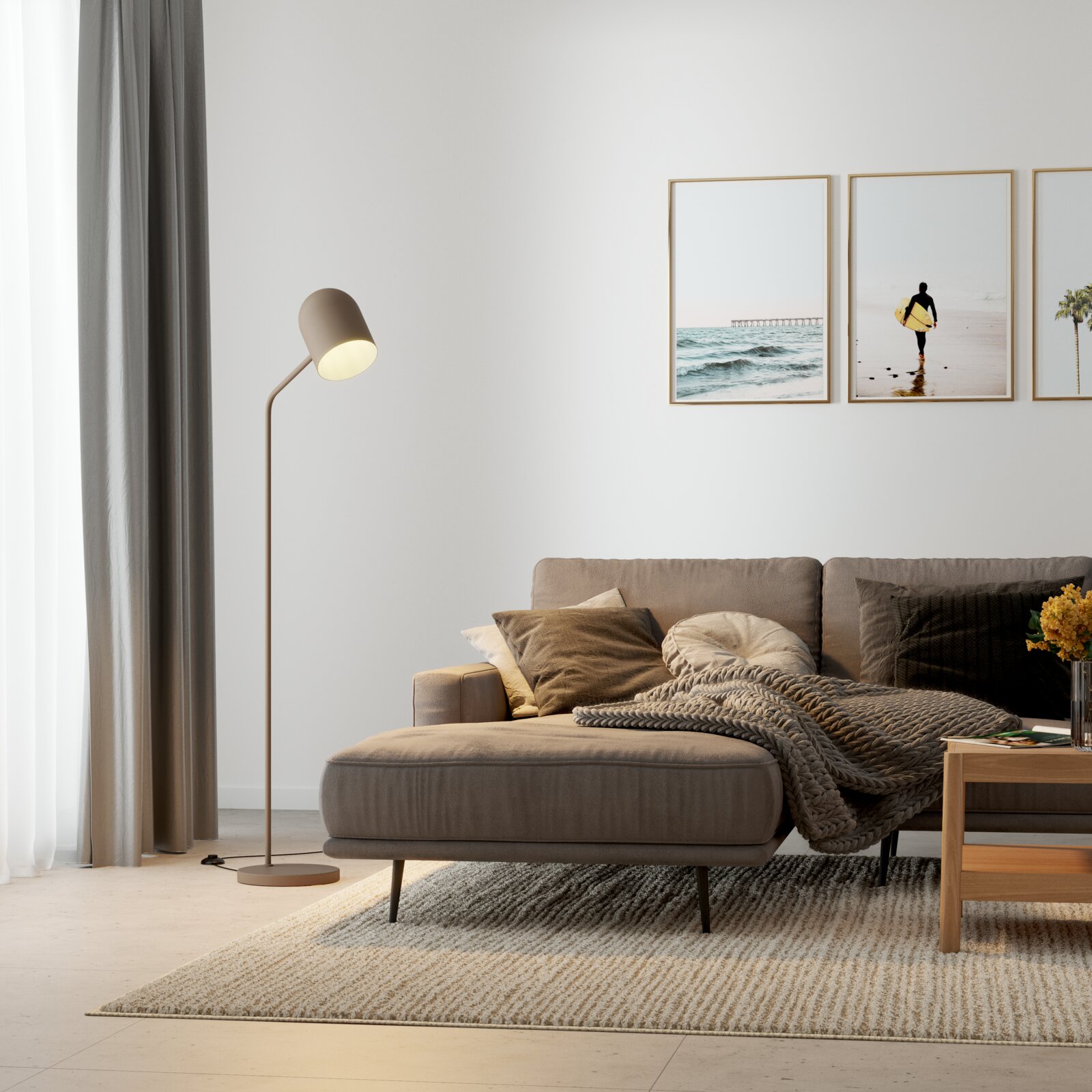 Moderne Stehleuchte in einem gemütlichen Wohnzimmer, seitliche Perspektive
