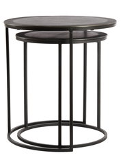 Moderner Beistelltisch aus Metall mit zwei runden Tischplatten, seitliche Perspektive