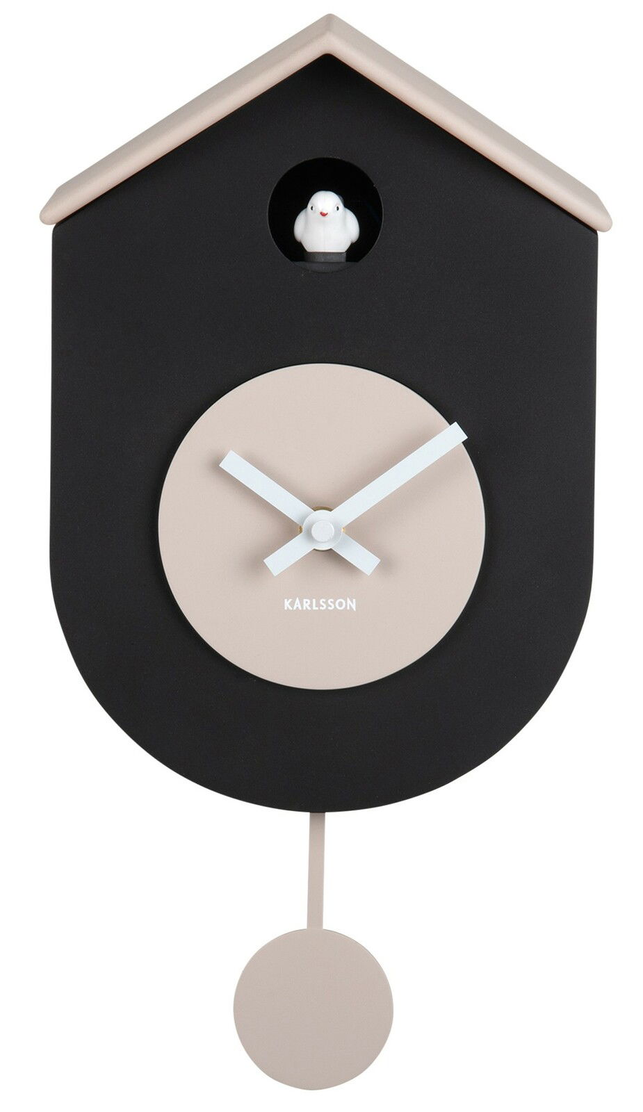 Moderne Wanduhr in Form eines Vogelhauses mit Kuckucksvogel, frontal abgebildet. Schwarzes Gehäuse mit beigem Zifferblatt und Pendel.