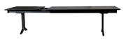Moderner schwarzer Esstisch mit ausziehbarer Funktion, seitliche Perspektive