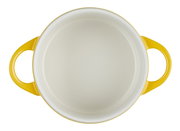 Obere Ansicht einer gelben Mini Cocotte mit zwei Griffen, 10 cm Durchmesser, Farbe Nectar.