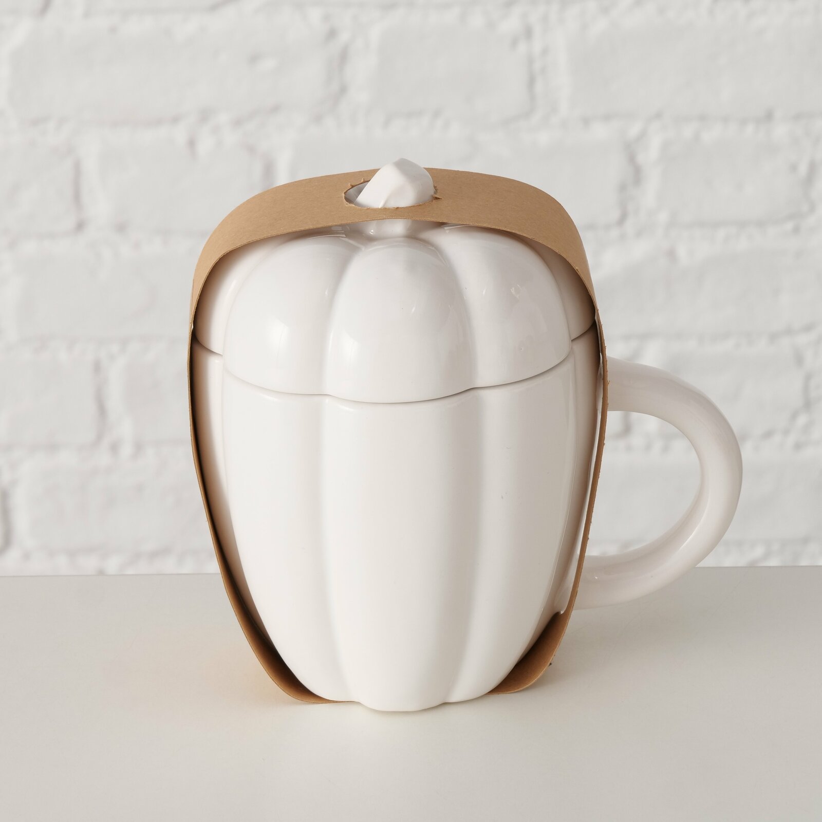 Jumbobecher Zapayo 550ml in Kürbisform, seitliche Perspektive