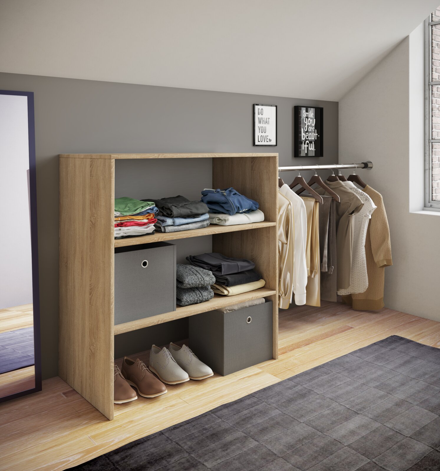 Offenes Kleiderschrank-Regal in heller Holzoptik mit gefalteter Kleidung, Stoffboxen und Schuhen, daneben Kleiderstange mit Bügeln Perspektive: leicht seitliche Frontansicht von links auf Augenhöhe.