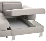 Graues Sofa mit geöffneter Aufbewahrungsbox, seitliche Perspektive