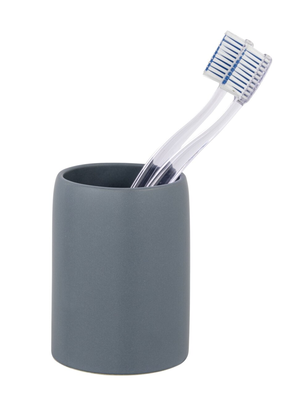 Grauer Keramik Zahnputzbecher Funo mit zwei transparenten Zahnbürsten, seitliche Perspektive