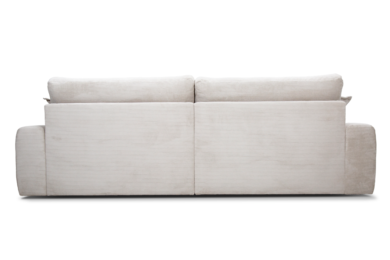 Rückansicht eines großen, hellen Sofas mit breiten Armlehnen und zwei Rückenpolstern.