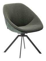 Moderner Stuhl mit grauem Stoffbezug und schwarzem Metallgestell, seitliche Perspektive