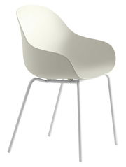 Moderner cremefarbener Stuhl mit geschwungener Sitzschale und weißen Metallbeinen, seitliche Perspektive