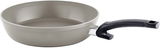 Graue Pfanne 20cm Ceratal Comfort mit schwarzem Griff, seitliche Perspektive