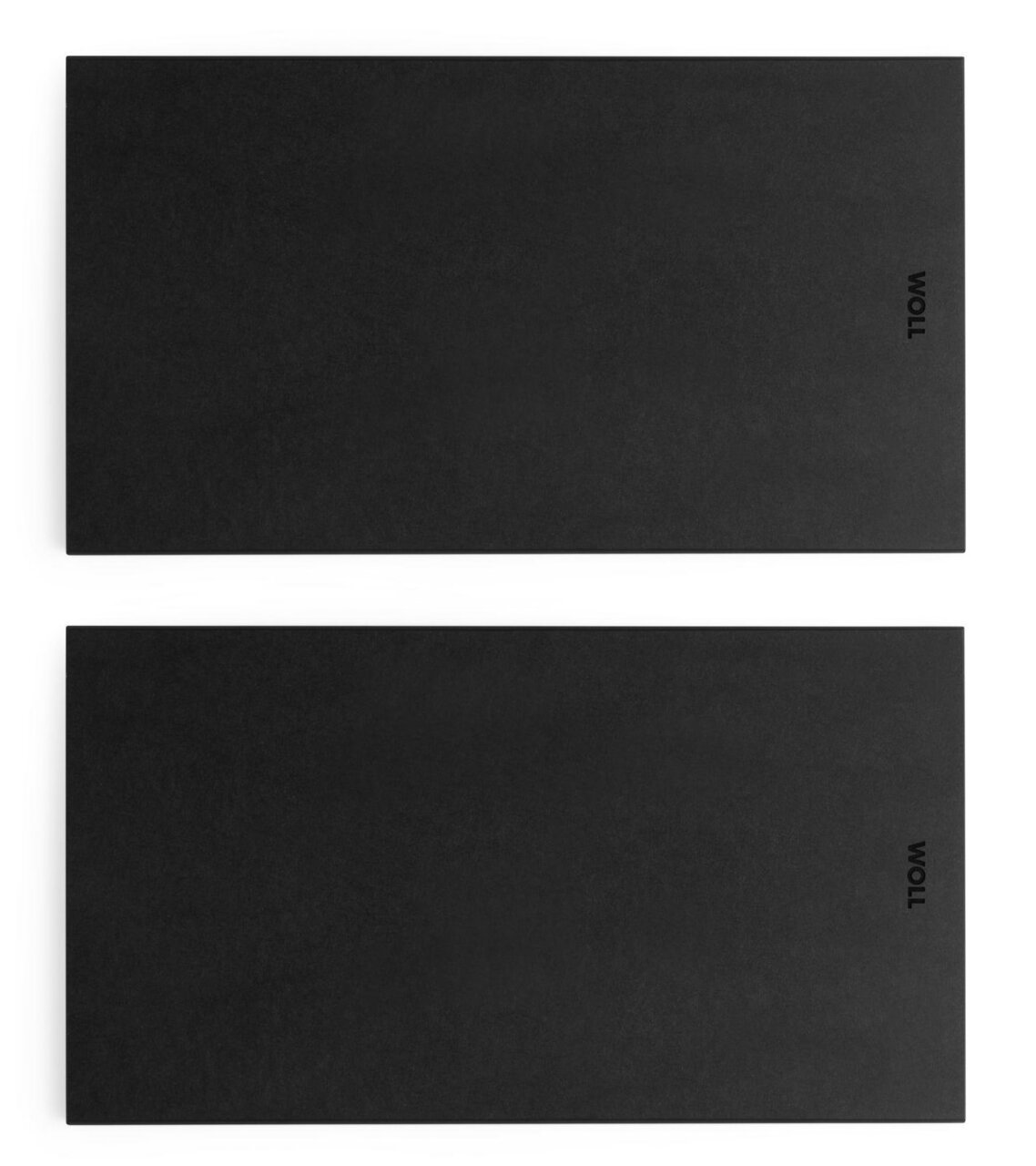 Zweiteiliges schwarzes Frühstücksset aus der Vogelperspektive, rechteckig mit minimalistischem Design.