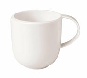 Weißer Kaffeebecher NewMoon 310ml, seitliche Perspektive