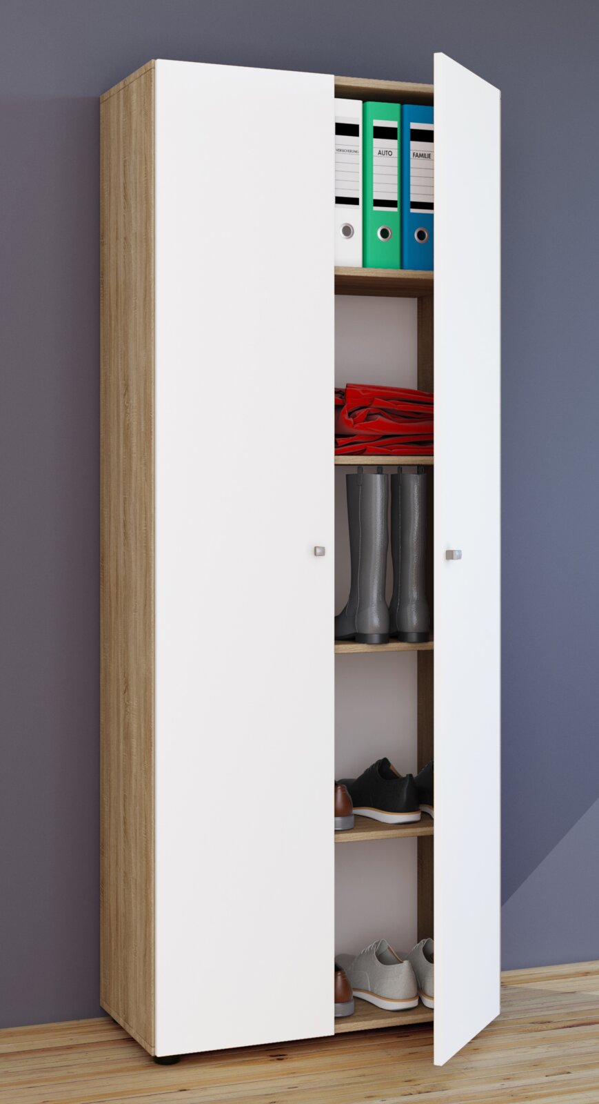 Hoher, schmaler Mehrzweckschrank in Eiche-Optik mit zwei weißen Türen, halb geöffnet und mit Einlegeböden für Ordner und Schuhe, aus frontaler Perspektive leicht schräg von links.