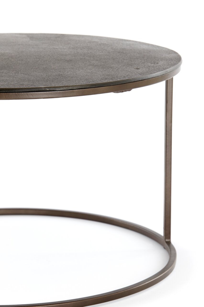 Light&Living Couchtisch-Set TALCA Nahaufnahme eines runden Couchtisches mit Metallrahmen und dunkler Tischplatte, seitliche Perspektive.