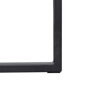 Nahaufnahme eines schwarzen Metallrahmens eines Konsolentisches, seitliche Perspektive