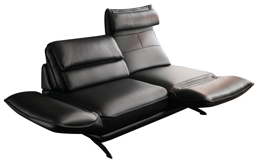 Modernes schwarzes Ledersofa mit verstellbaren Kopfstützen und Armlehnen, seitliche Perspektive