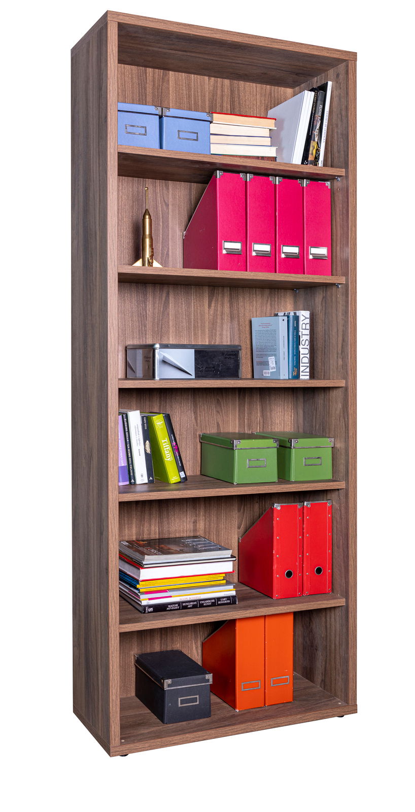 Holzregal mit sechs offenen Fächern, gefüllt mit Büchern, Ordnern und Aufbewahrungsboxen, frontal betrachtet.