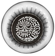 Vogelperspektive auf eine runde Schale mit Maori-Muster in Schwarz-Weiß.