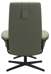 Rückansicht eines modernen Einzelsessels in Olivgrün mit schwarzem Drehfuß.