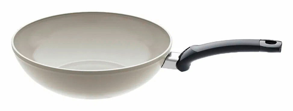 Moderner Wok mit 30 cm Durchmesser, seitliche Perspektive, mit ergonomischem Griff.