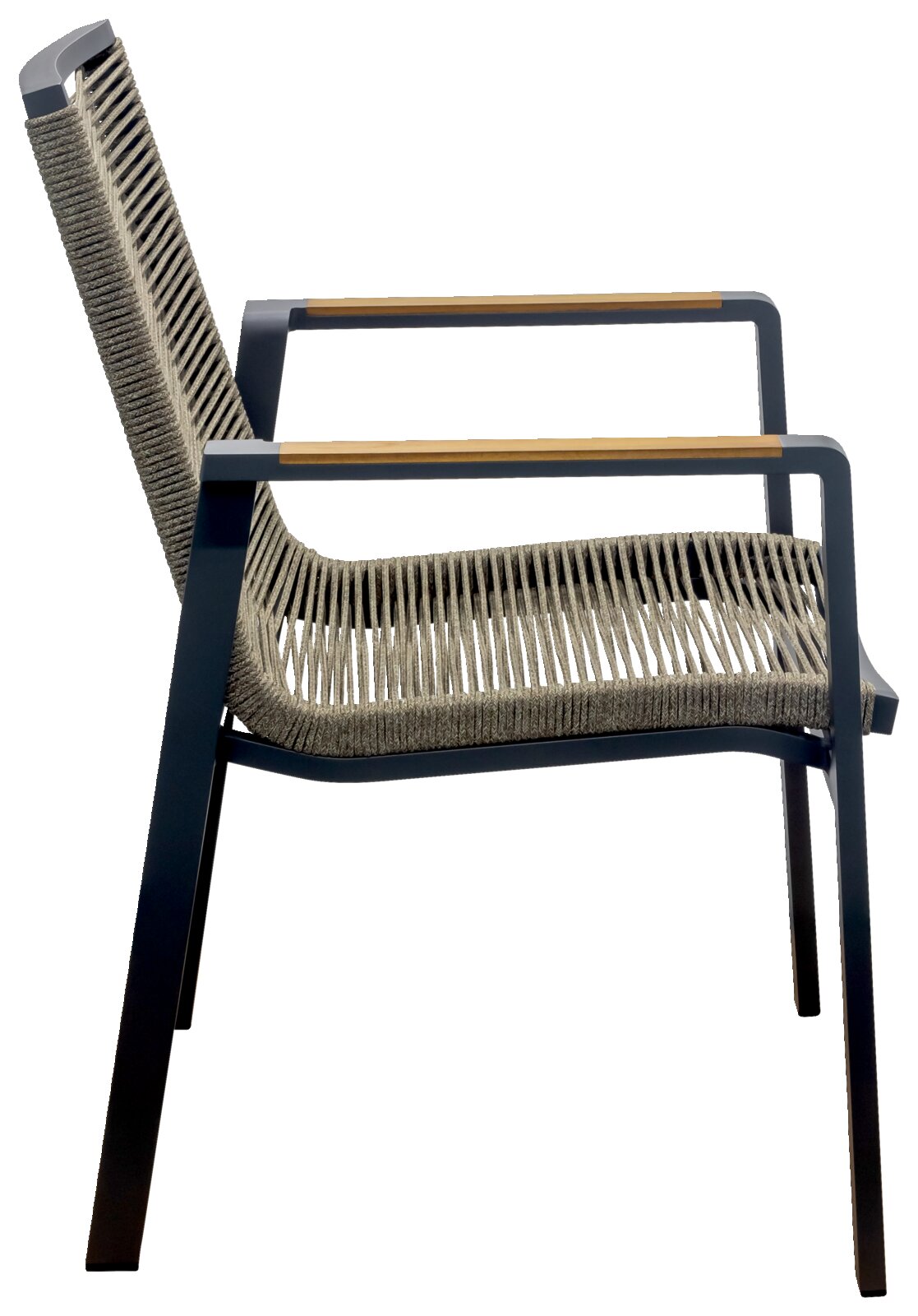 Zijaanzicht van een moderne stapelstoel met metalen frame en gevlochten zitting.