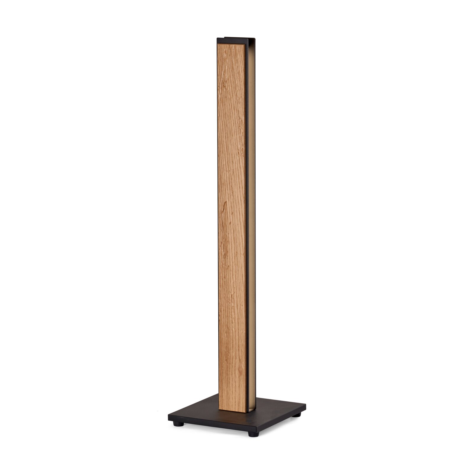 Grossmann LED-Tischleuchte FORM Schlanke, freistehende Stehleuchte mit Holzdekor, schwarzem Metallrahmen und quadratischem Standfuß in frontaler Dreiviertelansicht.