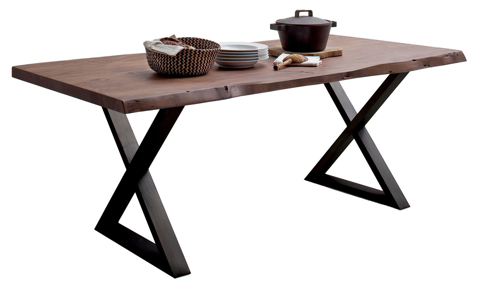 Moderner Esstisch mit rustikaler Holzplatte und schwarzen Metallbeinen in X-Form, seitliche Perspektive