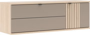 Modernes Sideboard/Lowboard in heller Holzoptik mit zwei grauen Schiebetüren und geriffelter Holzfront, freigestellt, Ansicht schräg von vorn.