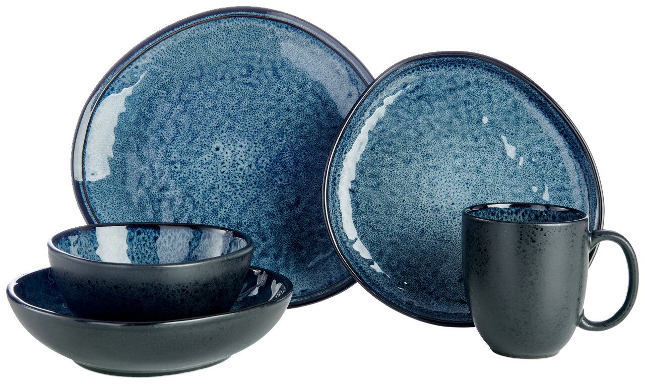 Novel Kombiservice 10-tlg. SÖREN Kombiservice 10-tlg. in Blau- und Grautönen, bestehend aus Tellern, Schalen und einer Tasse, aus seitlicher Perspektive fotografiert.