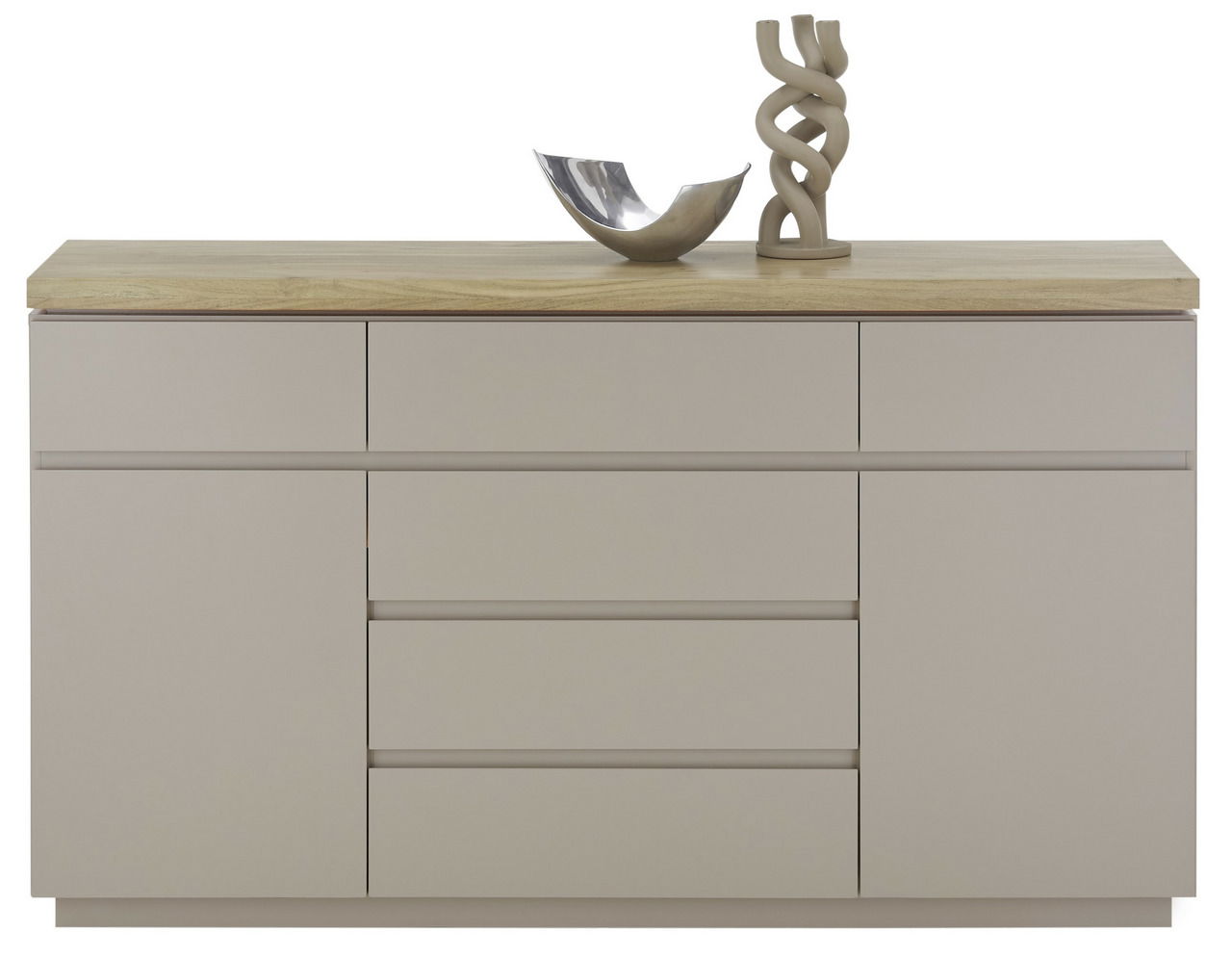 Frontale Ansicht eines modernen Sideboards mit Holzplatte und dekorativen Objekten darauf.