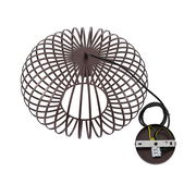 Drahtkäfig-Hängeleuchte in braun, von oben betrachtet, mit sichtbarem Kabel und Montageplatte.