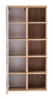 Open middenkast met houten legplanken, linkerdeur open, vooraanzicht
