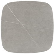 Draufsicht auf eine quadratische Tischplatte aus grauem Marmor mit feinen weißen Adern.