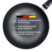 Wokpfanne Adamant 28cm von oben, kratzfeste, wasserbasierte Beschichtung, ideal zum Schwenken großer Portionen, optimale Wärmeverteilung auf allen Herdarten, Made in Germany.