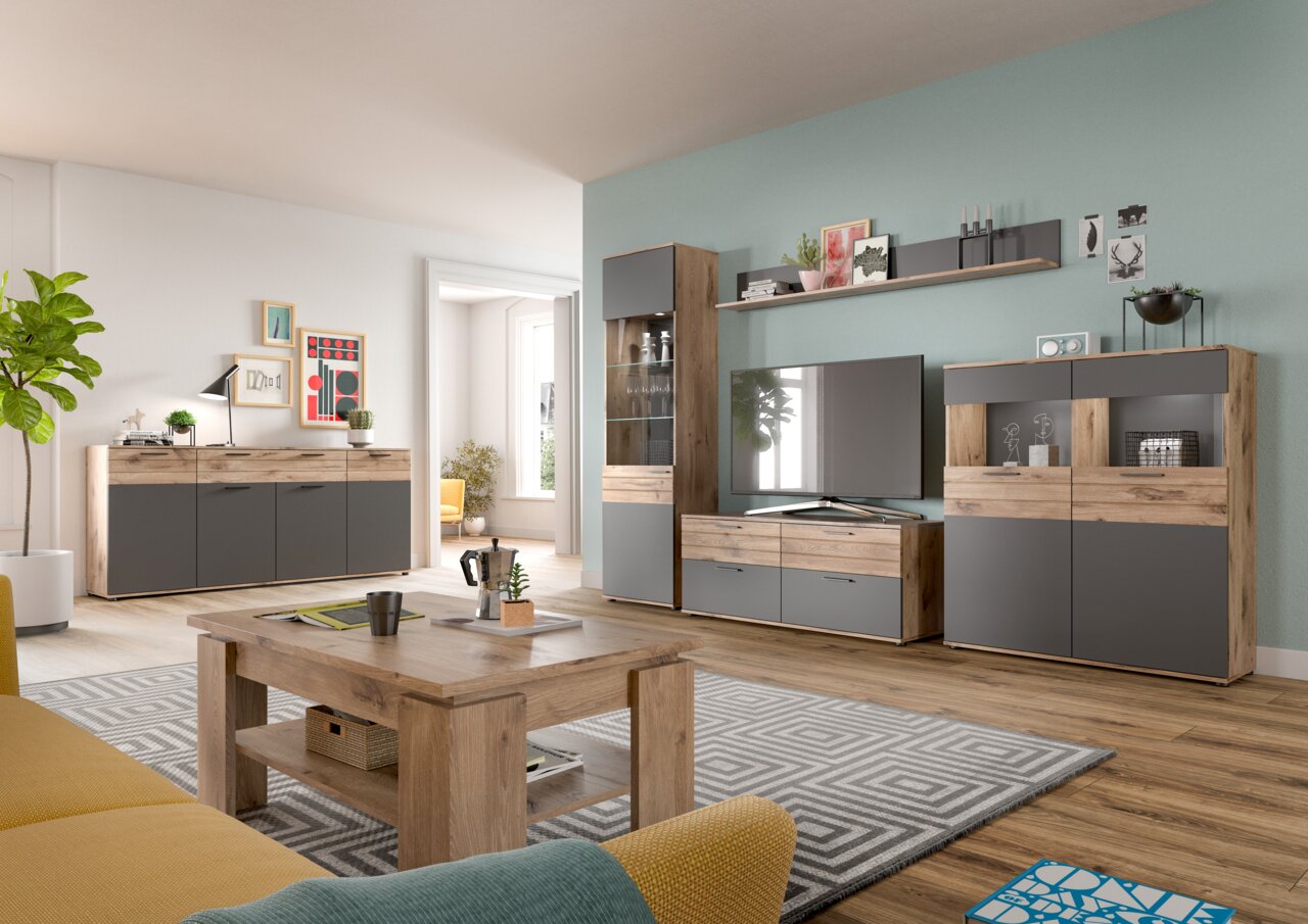 Moderne Wohnkombination in einem stilvollen Wohnzimmer mit Holzmöbeln und grauen Akzenten, aus der Perspektive eines gemütlichen Wohnbereichs.