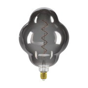 Große, dekorative Glühbirne mit spiralförmigem Filament, frontal abgebildet.
